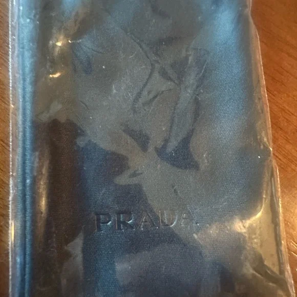 Gucci Dark Brown Sunglasses with Case - Picture 6 of 13